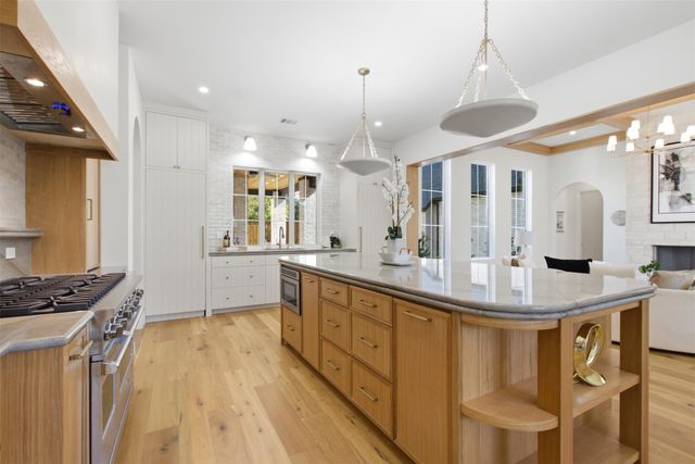 3305 Townsend Drive, Dallas, TX 75229