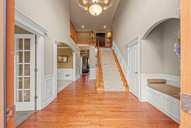16022 S Selfridge Circle, Plainfield, IL 60586