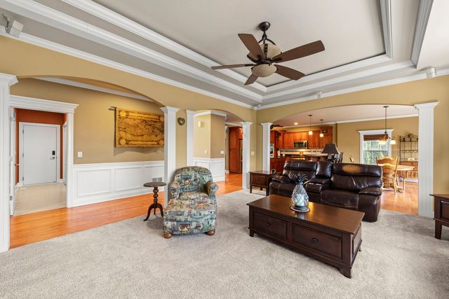 16022 S Selfridge Circle, Plainfield, IL 60586