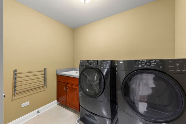 16022 S Selfridge Circle, Plainfield, IL 60586