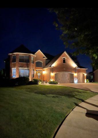 16022 S Selfridge Circle, Plainfield, IL 60586