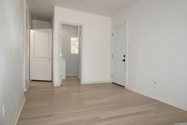 230 Goforth Dr, San Antonio, TX 78233