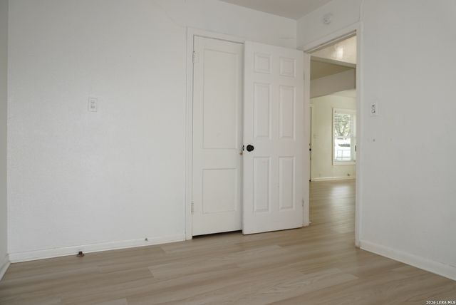 230 Goforth Dr, San Antonio, TX 78233