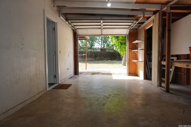 230 Goforth Dr, San Antonio, TX 78233