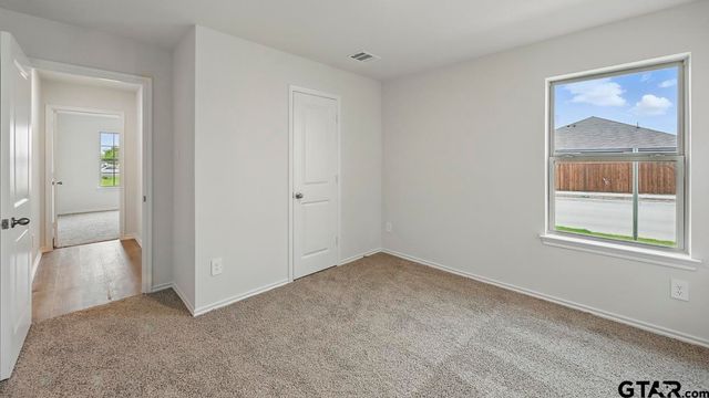 5016 Shumard Drive, Lindale, TX 75771