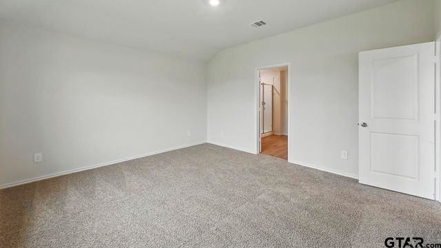 5016 Shumard Drive, Lindale, TX 75771
