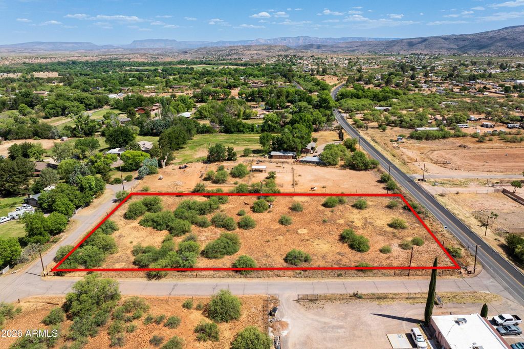 Image 2 of property listing at 990 N PAGE SPRINGS Road 010C, Cornville, AZ 86325