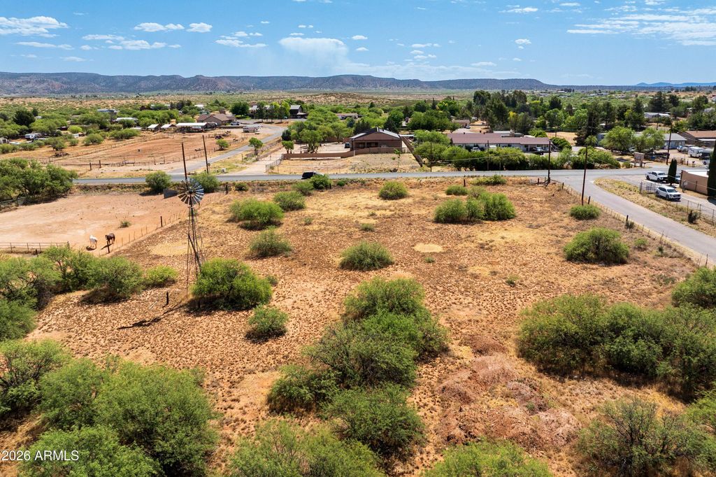 Image 5 of property listing at 990 N PAGE SPRINGS Road 010C, Cornville, AZ 86325