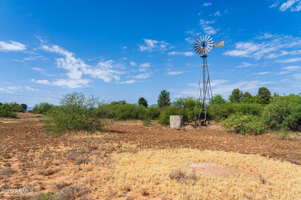 Image 9 of property listing at 990 N PAGE SPRINGS Road 010C, Cornville, AZ 86325