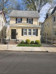 194 Kerrigan Blvd, Newark City, NJ 07106