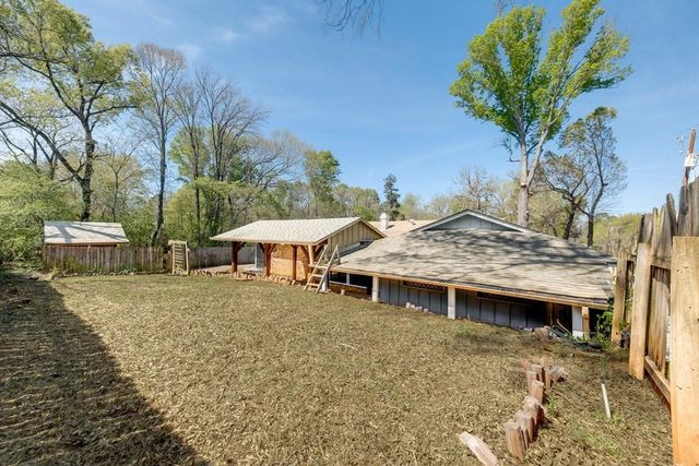 1112 Swanson Drive, Palestine, TX 75801
