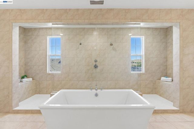 4203 Oak Knoll Dr, Dublin, CA 94568