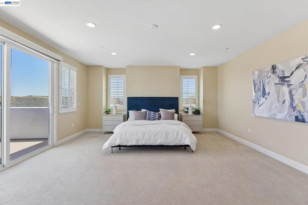 Image 19 of property listing at 4203 Oak Knoll Dr, Dublin, CA 94568