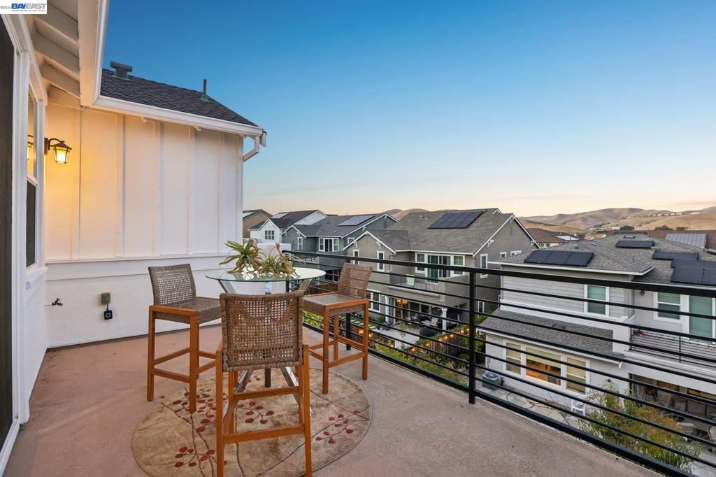 Image 40 of property listing at 4203 Oak Knoll Dr, Dublin, CA 94568