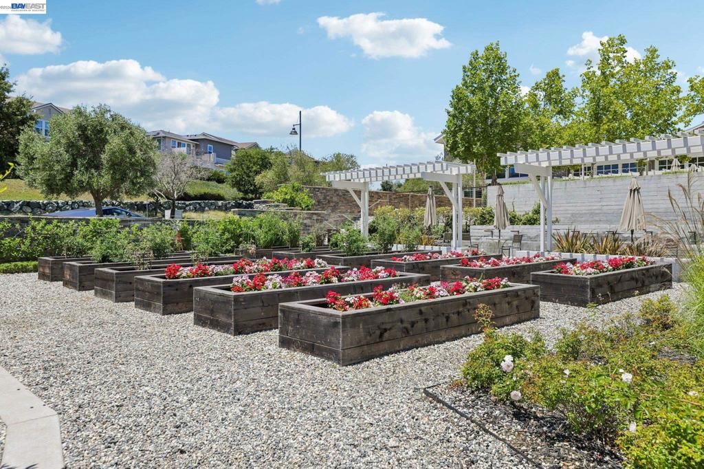 Image 50 of property listing at 4203 Oak Knoll Dr, Dublin, CA 94568