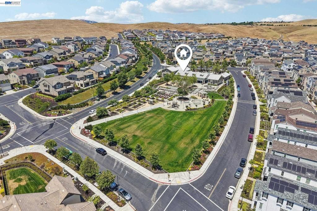 Image 51 of property listing at 4203 Oak Knoll Dr, Dublin, CA 94568