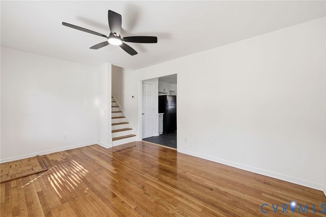 702 Old Town Dr, Colonial Heights, VA 23834