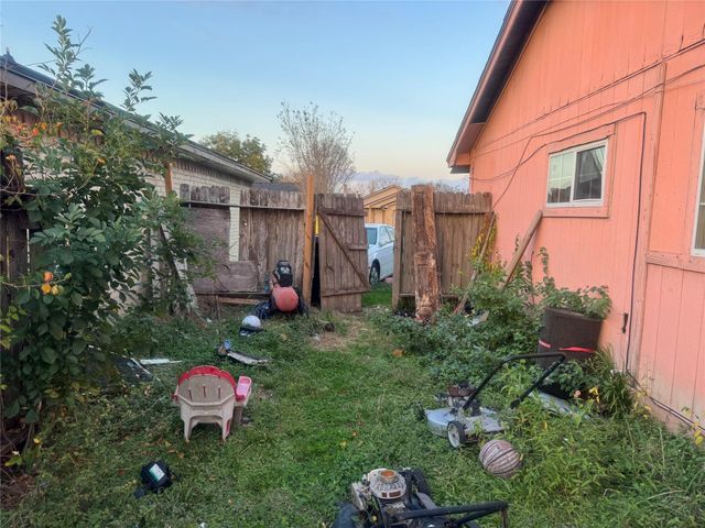 3219 Windy Royal Drive, Houston, TX 77045