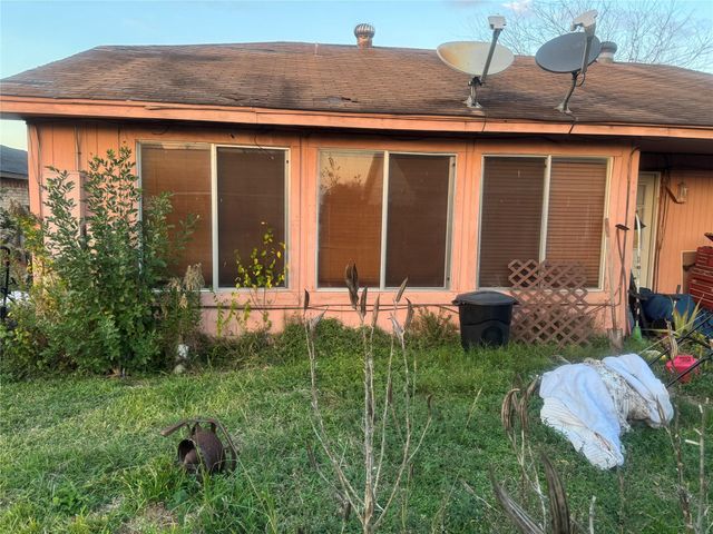 3219 Windy Royal Drive, Houston, TX 77045