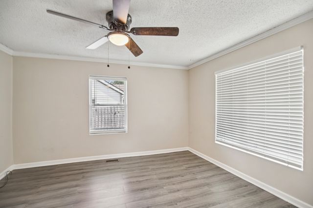 317 E 17th St, Columbia, TN 38401