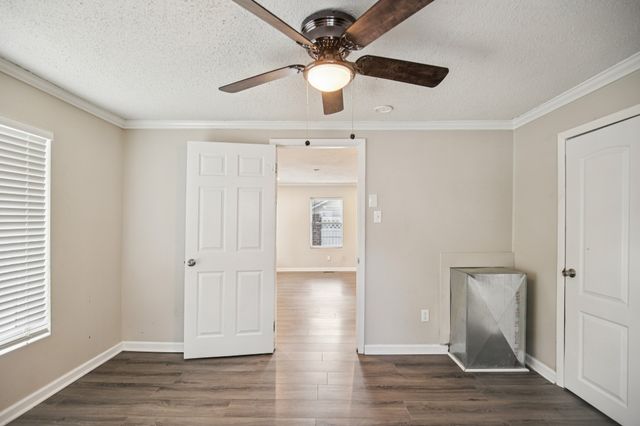 317 E 17th St, Columbia, TN 38401