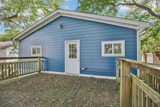 317 E 17th St, Columbia, TN 38401