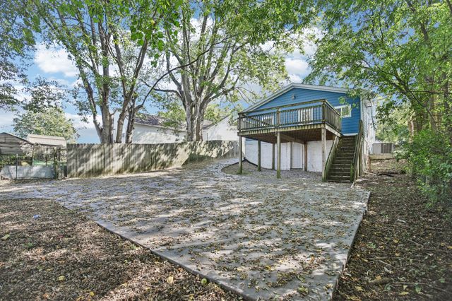 317 E 17th St, Columbia, TN 38401