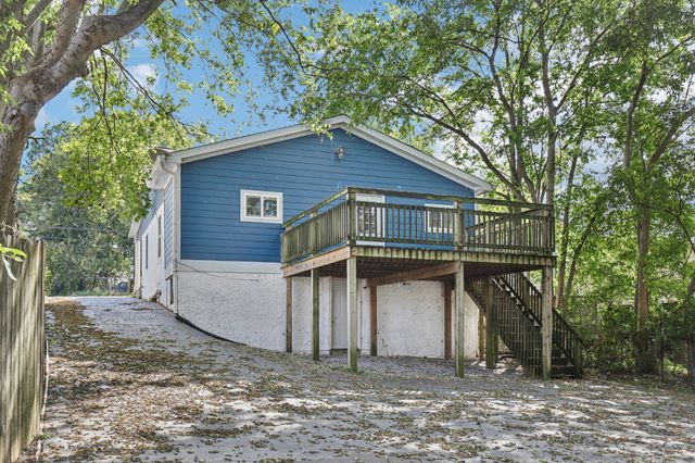 317 E 17th St, Columbia, TN 38401