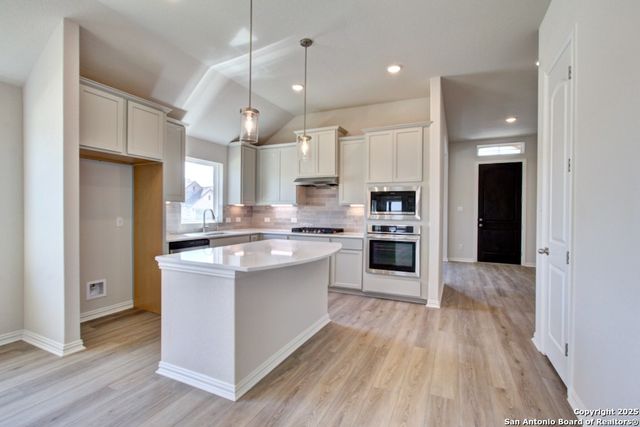 13518 Valjean Avenue, San Antonio, TX 78253