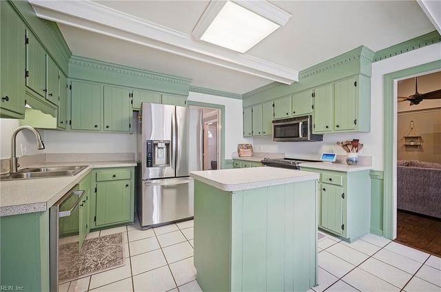 4681 Larkwood DR, Virginia Beach, VA 23464