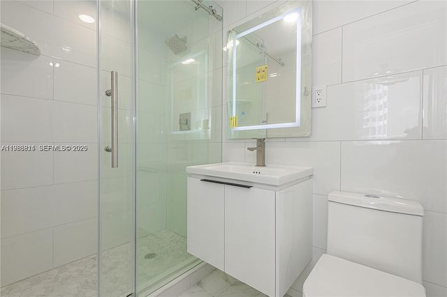 3180 S Ocean Dr 706, Hallandale Beach, FL 33009