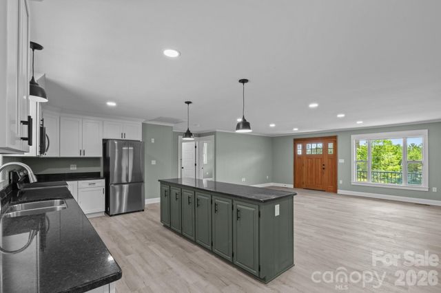 1411 W V Thompson Road, Rutherfordton, NC 28139