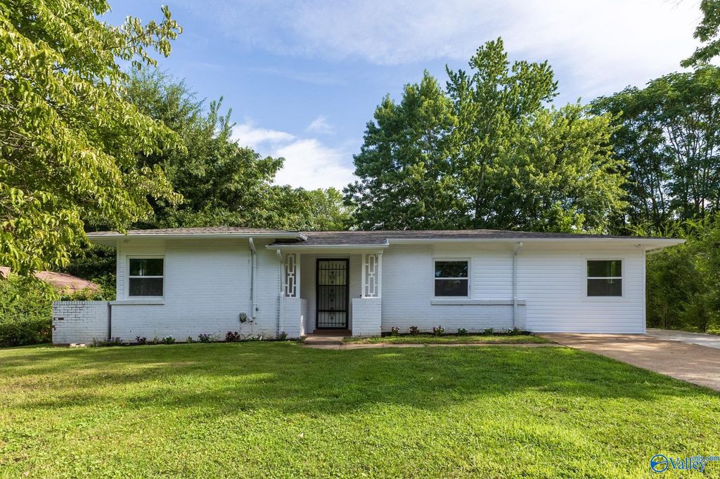 2214 Norwood Drive, Huntsville, AL 35810