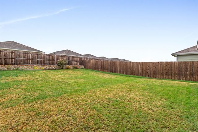 5609 Timber Point Drive, Princeton, TX 75407