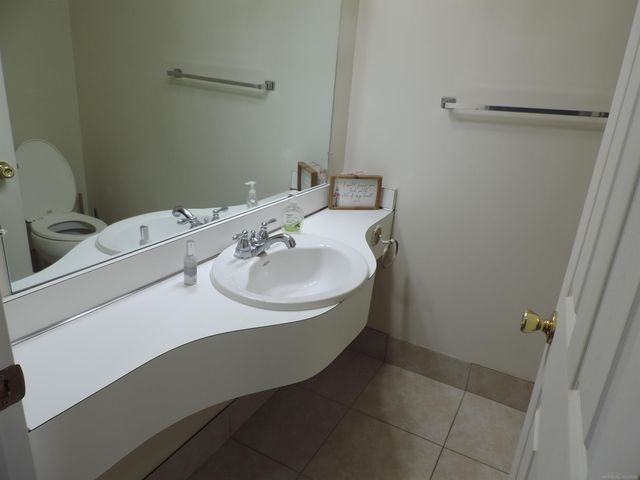 29011 Scarborough Dr Drive, Warren, MI 48088