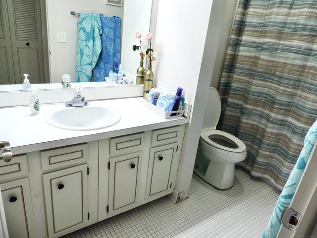 29011 Scarborough Dr Drive, Warren, MI 48088
