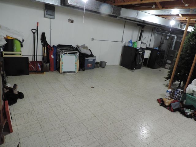 29011 Scarborough Dr Drive, Warren, MI 48088