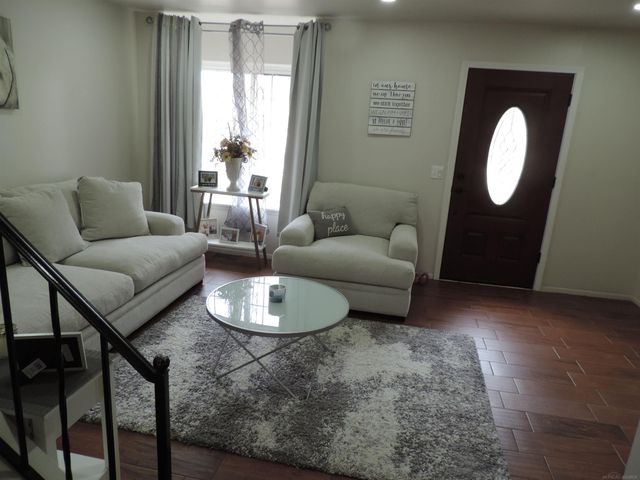 29011 Scarborough Dr Drive, Warren, MI 48088