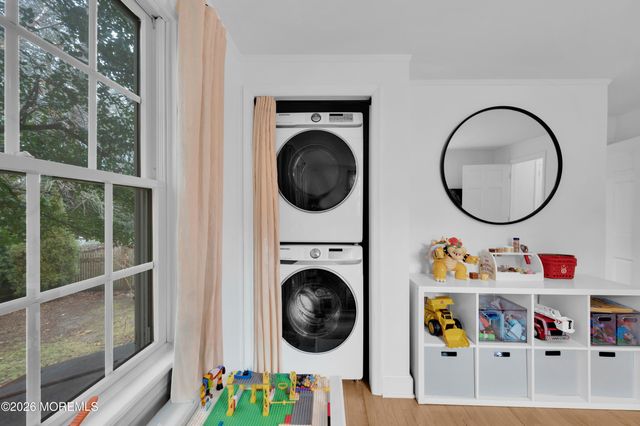 1015 Riverview Drive, Brielle, NJ 08730