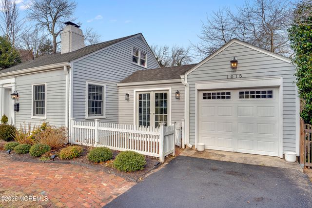 1015 Riverview Drive, Brielle, NJ 08730