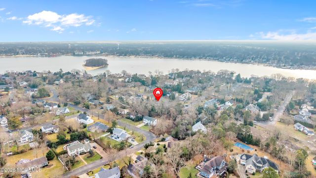 1015 Riverview Drive, Brielle, NJ 08730