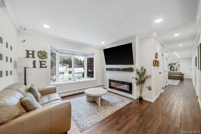146 Rose Drive, Ronkonkoma, NY 11779