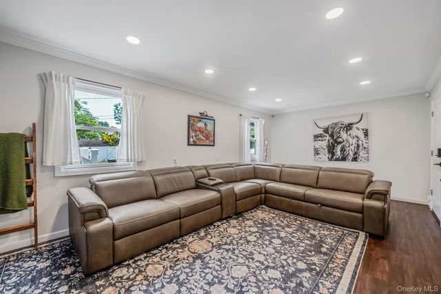 146 Rose Drive, Ronkonkoma, NY 11779