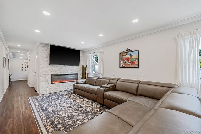 146 Rose Drive, Ronkonkoma, NY 11779