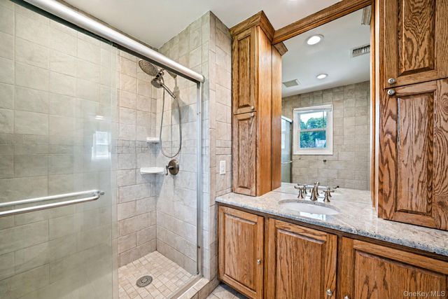 146 Rose Drive, Ronkonkoma, NY 11779