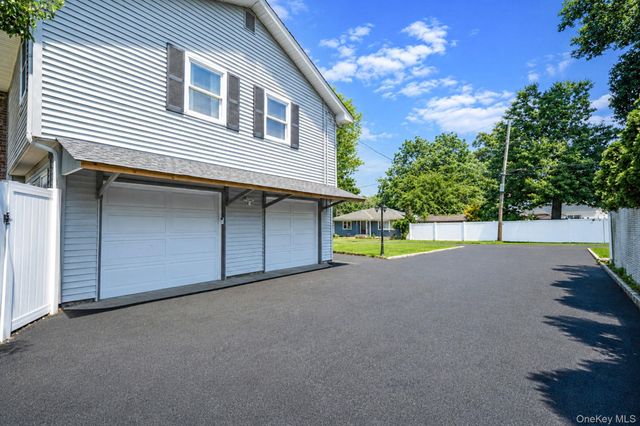 146 Rose Drive, Ronkonkoma, NY 11779