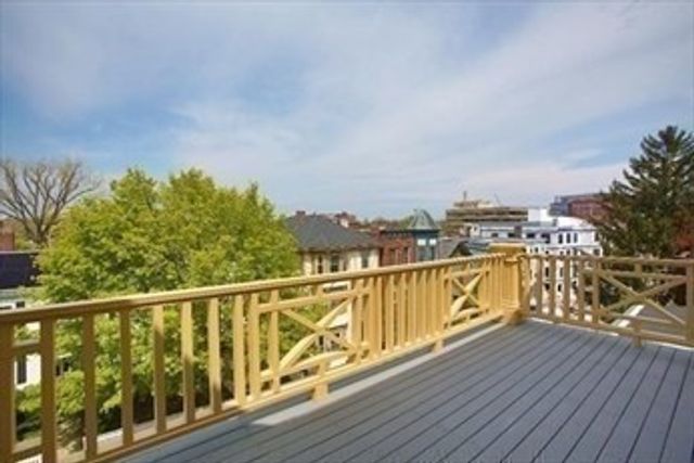 104 Walnut 2, Brookline, MA 02445