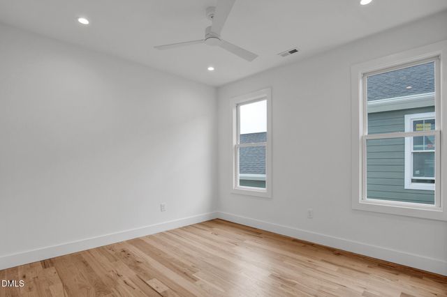 201 E Winmore Avenue, Chapel Hill, NC 27516