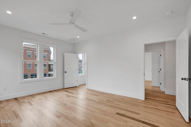 201 E Winmore Avenue, Chapel Hill, NC 27516