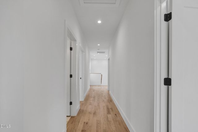 201 E Winmore Avenue, Chapel Hill, NC 27516